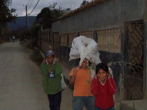 carrying things on head 1.jpg